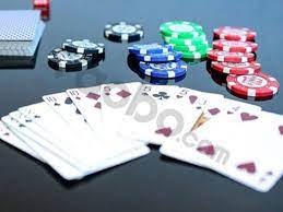 Stud Poker là gì? Cách chơi hiệu quả nhất trong bàn cược